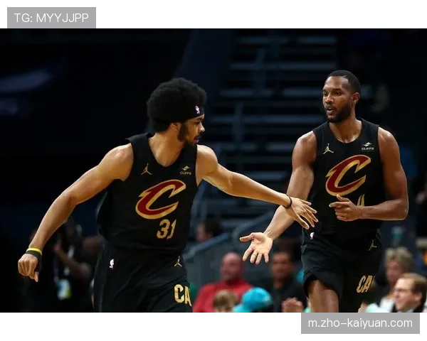 阿特金森计划错开莫布里与阿伦 给骑士内线更多触球机会 阿特金森计划错开莫布里与阿伦 给骑士内线更多触球机会