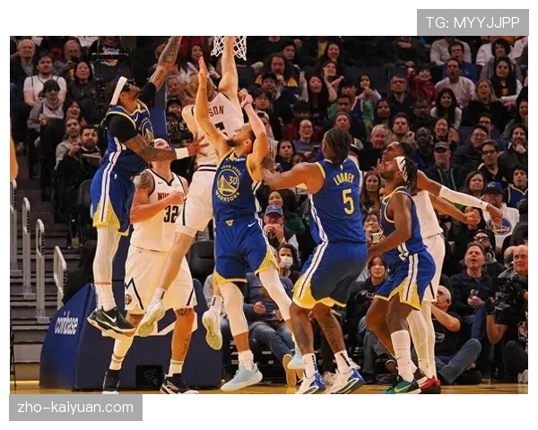勇士残阵128-117爆冷击败掘金 团队篮球展现战术韧性